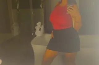 Southern beauty 💋 NO black guy... - Image 2